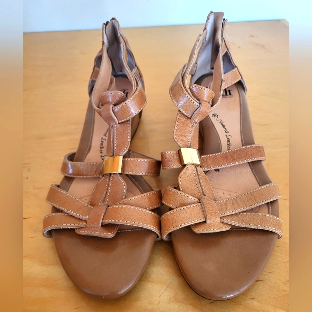 SOFFT Wedge Sandal